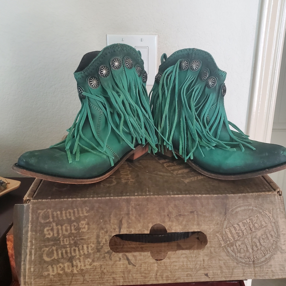 Liberty Black Vegas Turqueza bootie